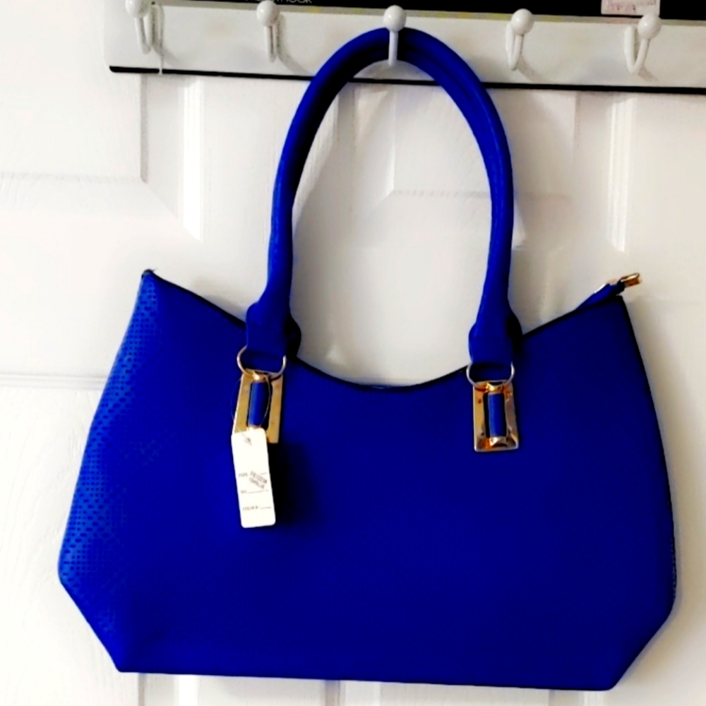 No brand soft handbag for personal or professional use